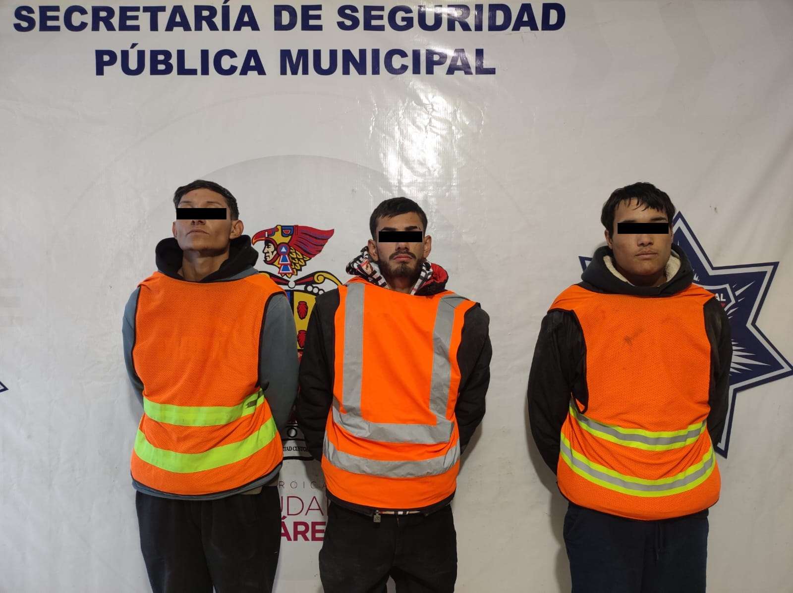 Arrestan a tres hombres por el delito de robo con violencia | La Opción ...