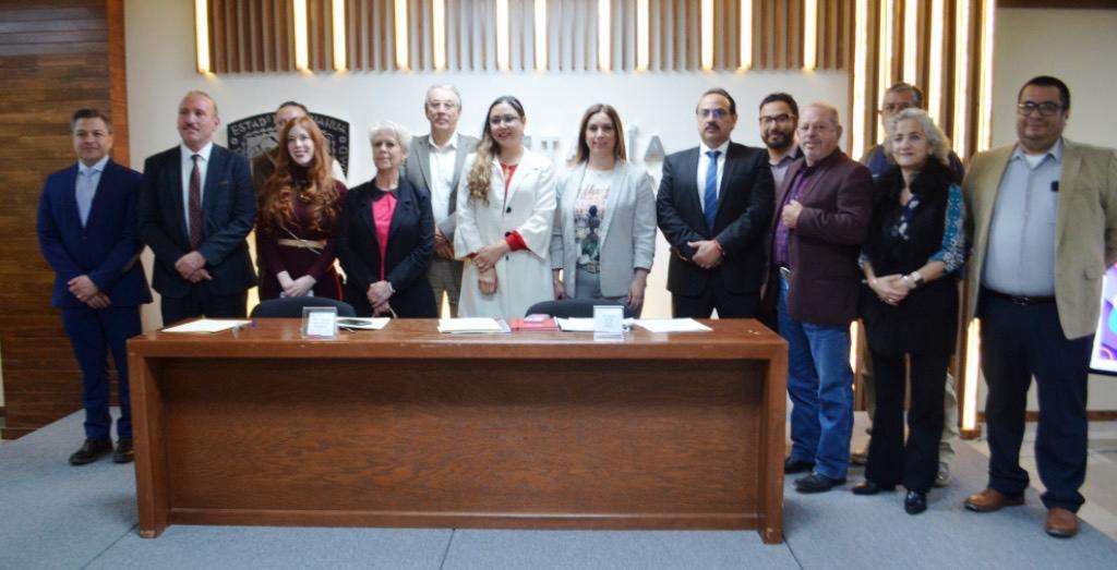 Autoridades de la Secretaría de Educación y Deporte
