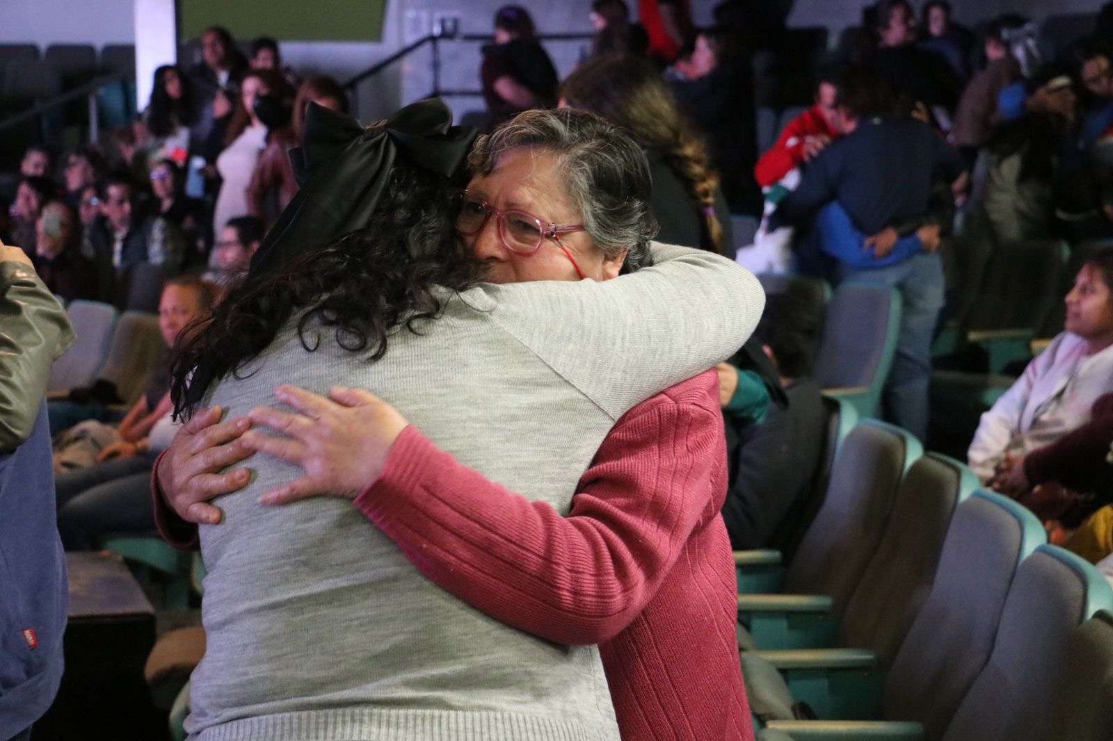 Ofrece Mauricio Clay González conferencia
