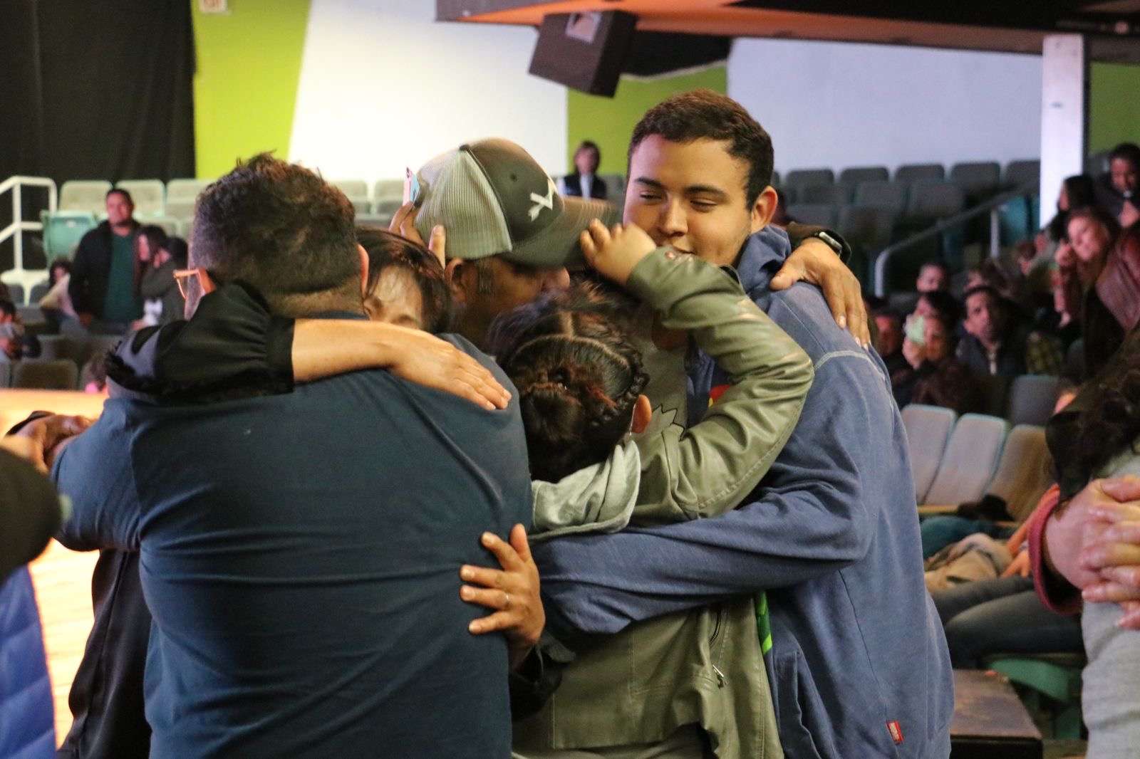 Ofrece Mauricio Clay González conferencia