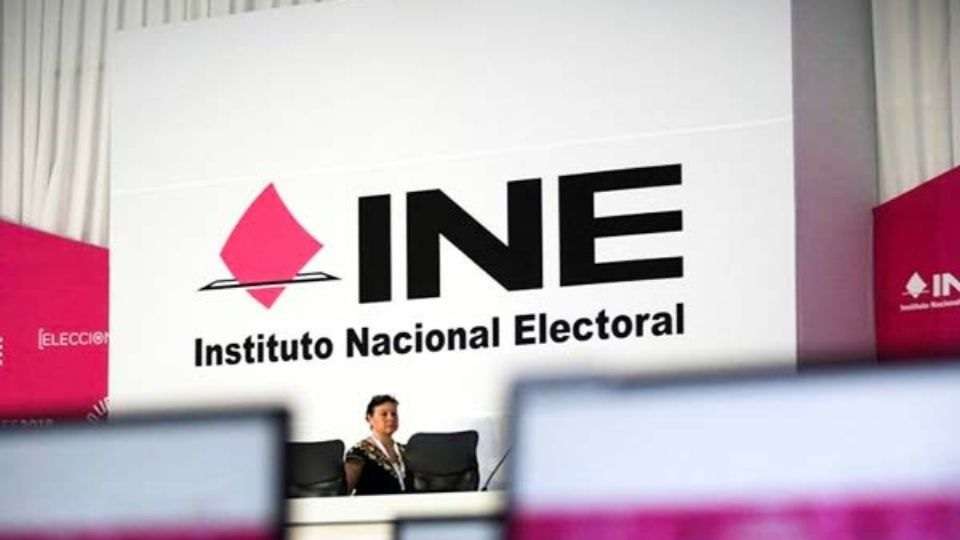 Prohíbe el INE a candidatos presidenciales usar su logotipo
