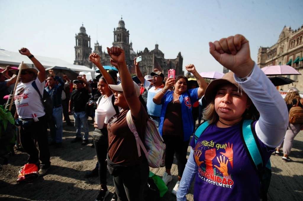Acuerdan Amlo y Cnte eliminar totalmente la reforma educativa