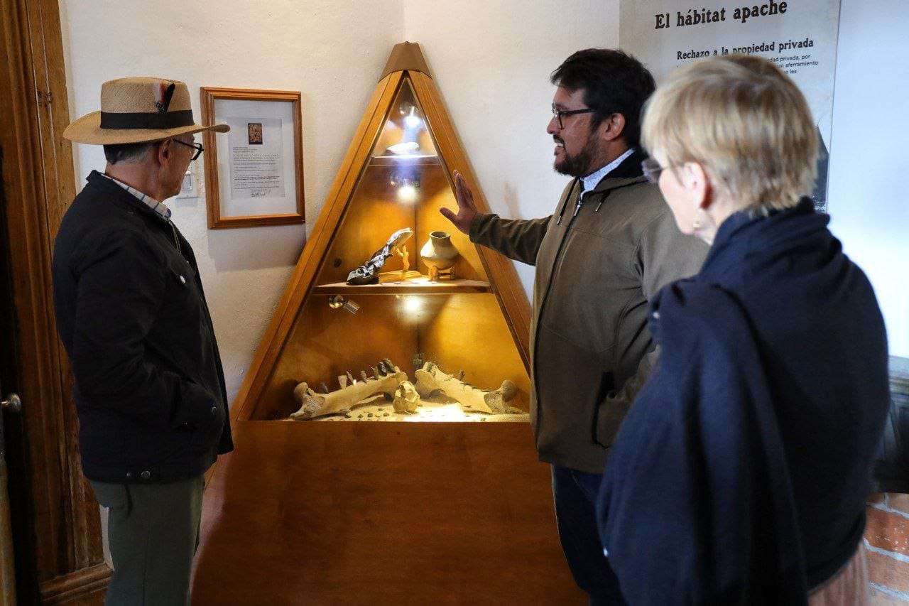Visita Alcalde museo de apachería en la ex hacienda El Sauz | La Opción ...