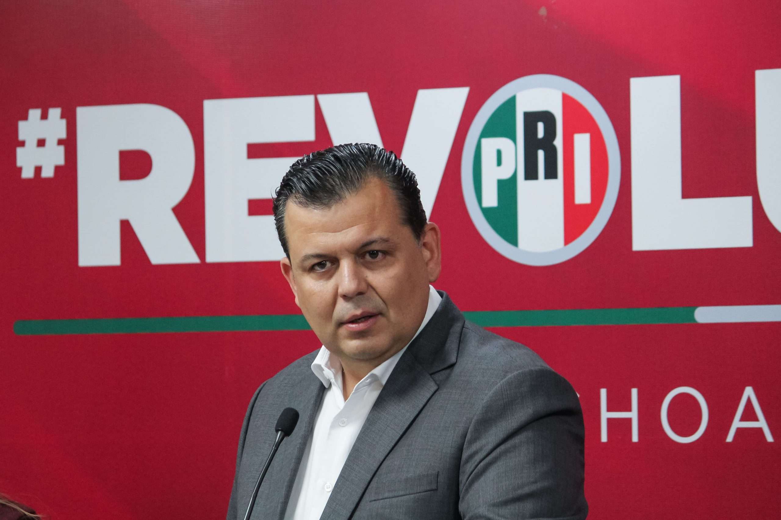 Baja de la contienda candidato en Michoacán por la inseguridad 