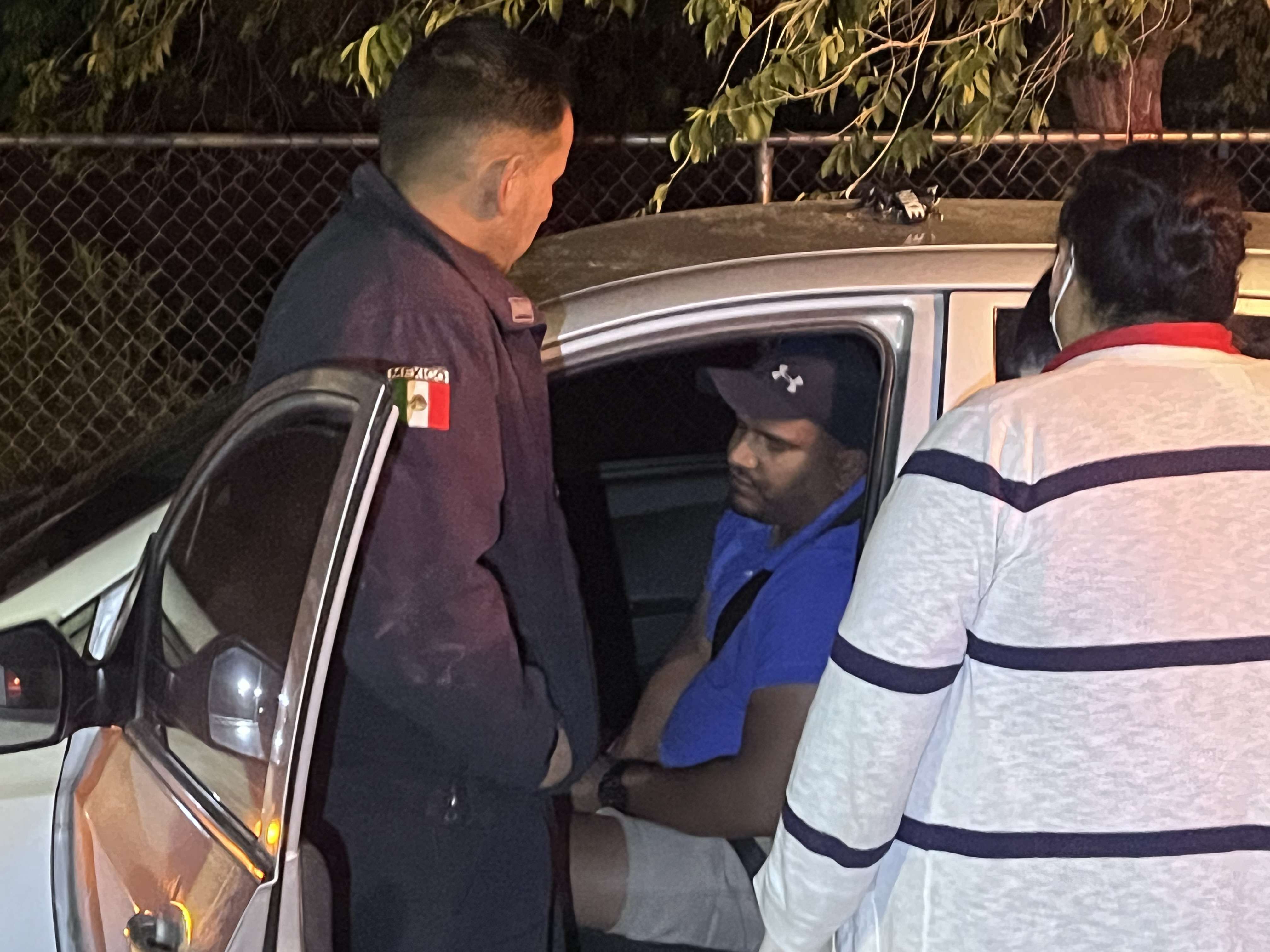 Conductor Ebrio se queda Dormido al volante y choca contra autobús | La ...