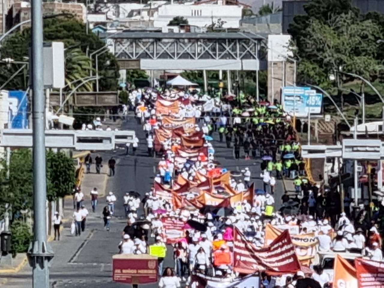 Encabeza el magisterio el desfile del 1o de mayo | La Opción de Chihuahua