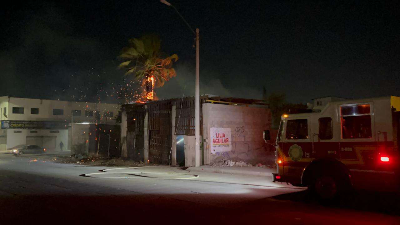 Arde finca abandonada en la colonia Villa | La Opción de Chihuahua
