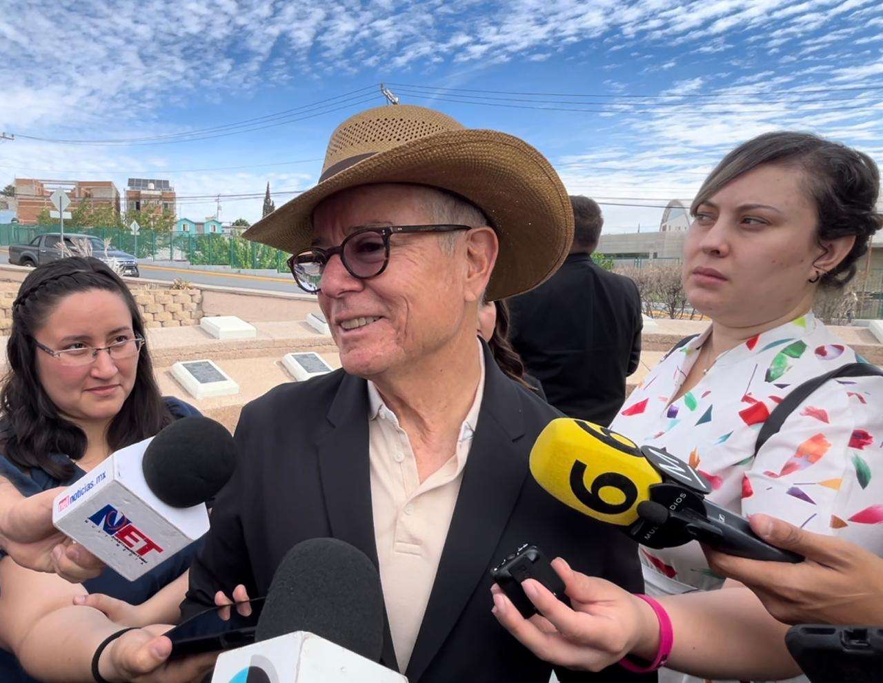 Candidatos tienen trayectoria, pero solo uno trae el trabajo: Russek