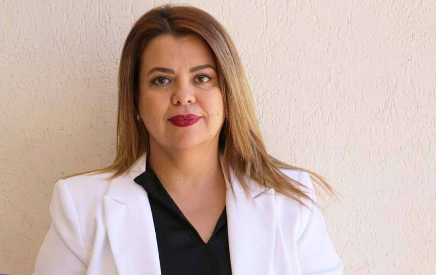 Participa docente en seminario de Investigación Científica