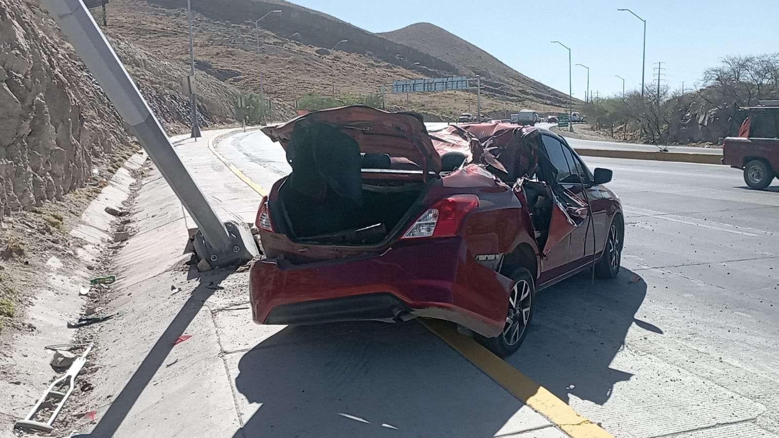 Pierde el control y vuelca en la carretera Aldama | La Opción de Chihuahua