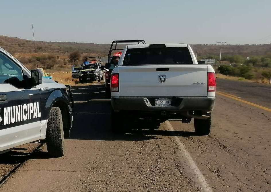 Asalta grupo armado a conductor en la vía corta a Parral
