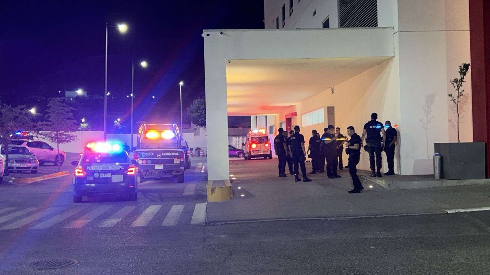 Civil desarmó y baleó a municipal; Dspm