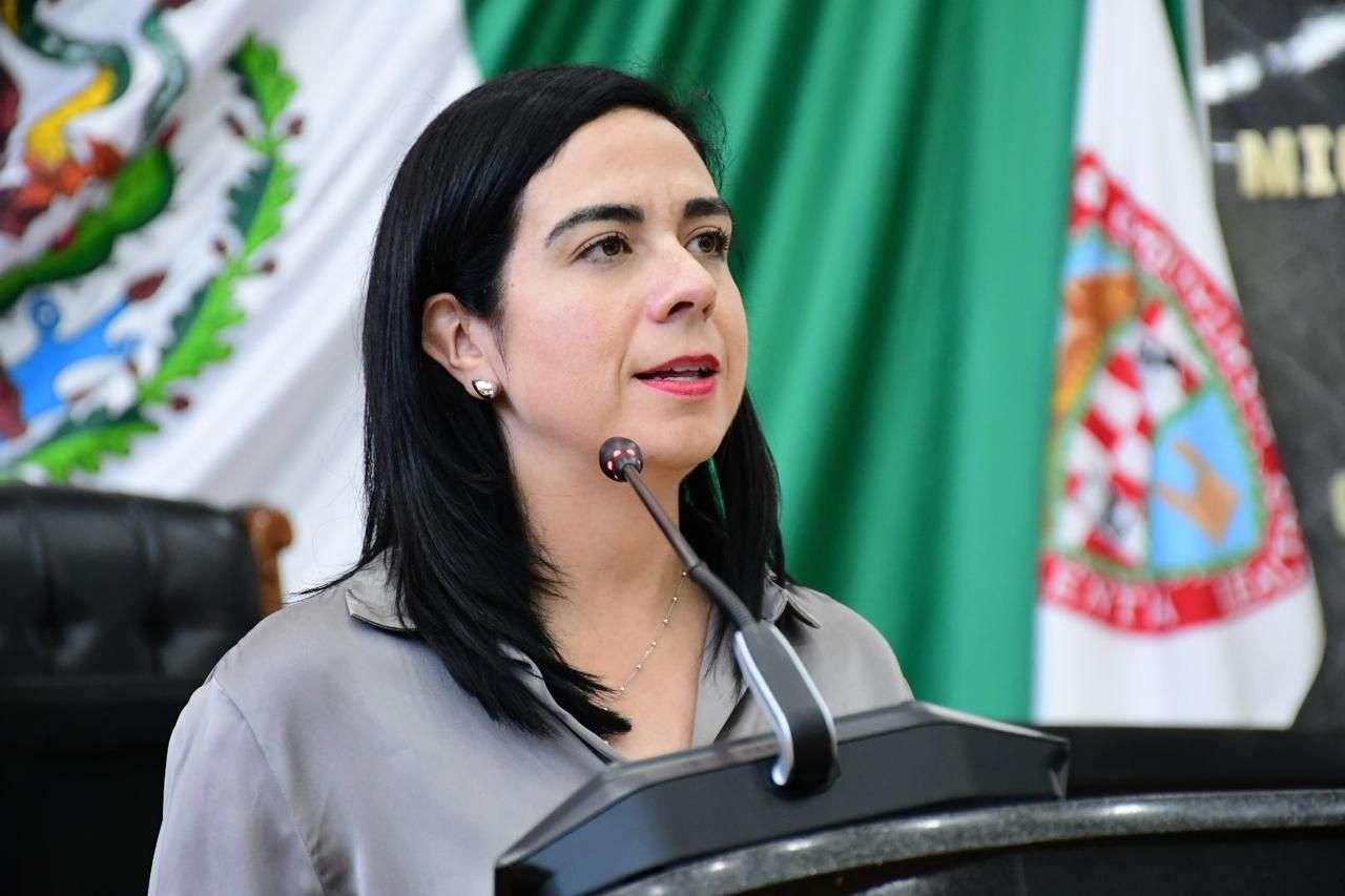 Marisela Terrazas impulsa reforma para apoyar a estudiantes embarazadas