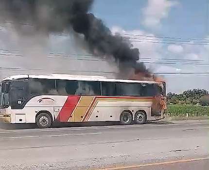 Se incendia camión de Rápidos Delicias; es el segundo en 12 días