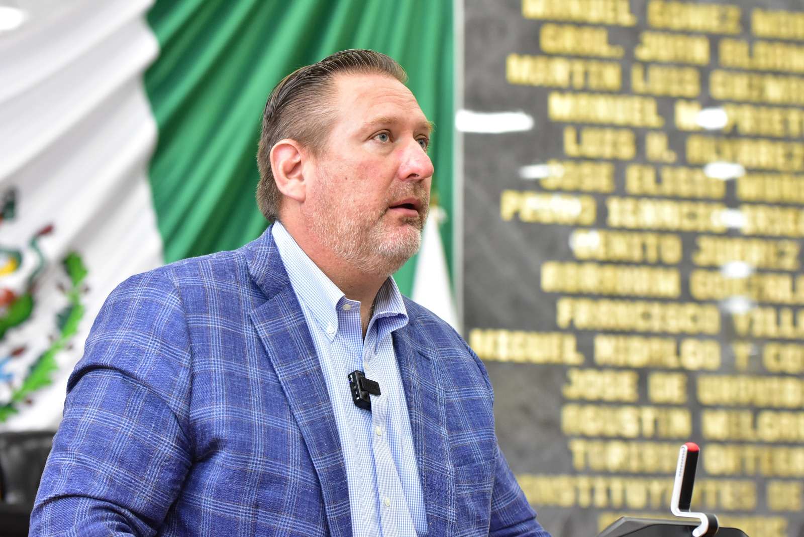 Se opone diputado Carlos Olson al dictamen de la violencia vicaria