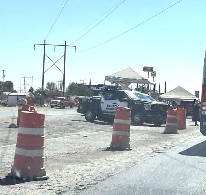 [Puro carro del gabacho paran en el retén del kilómetro 31]