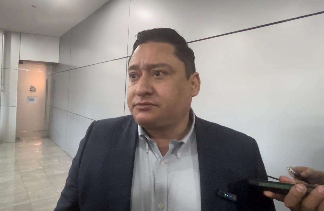 Vamos a analizar el tema de las licencias: Alfredo Chávez