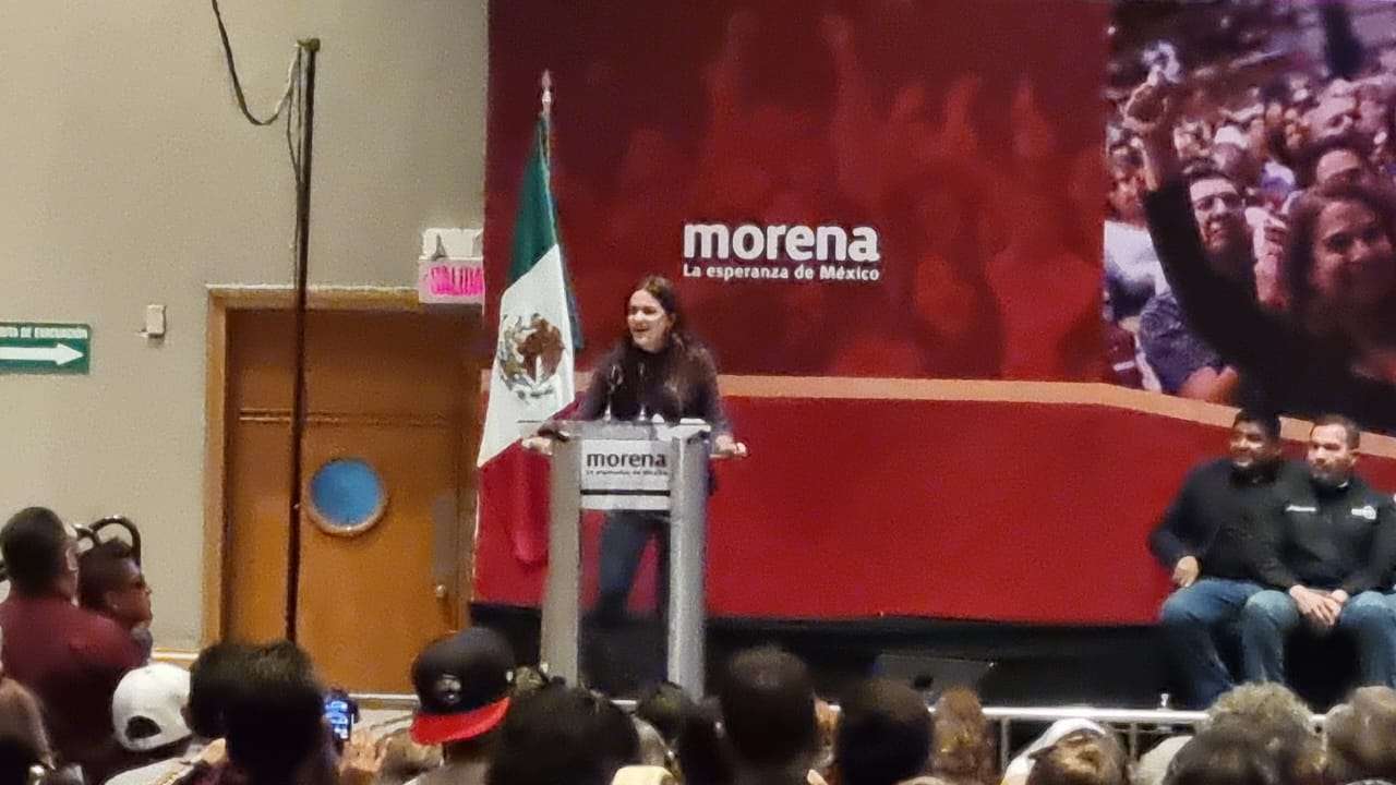 Carga Andrea Chávez contra el PAN en visita de Luisa María Alcalde