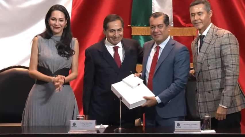 Entrega Hacienda los presupuestos para el 2025
