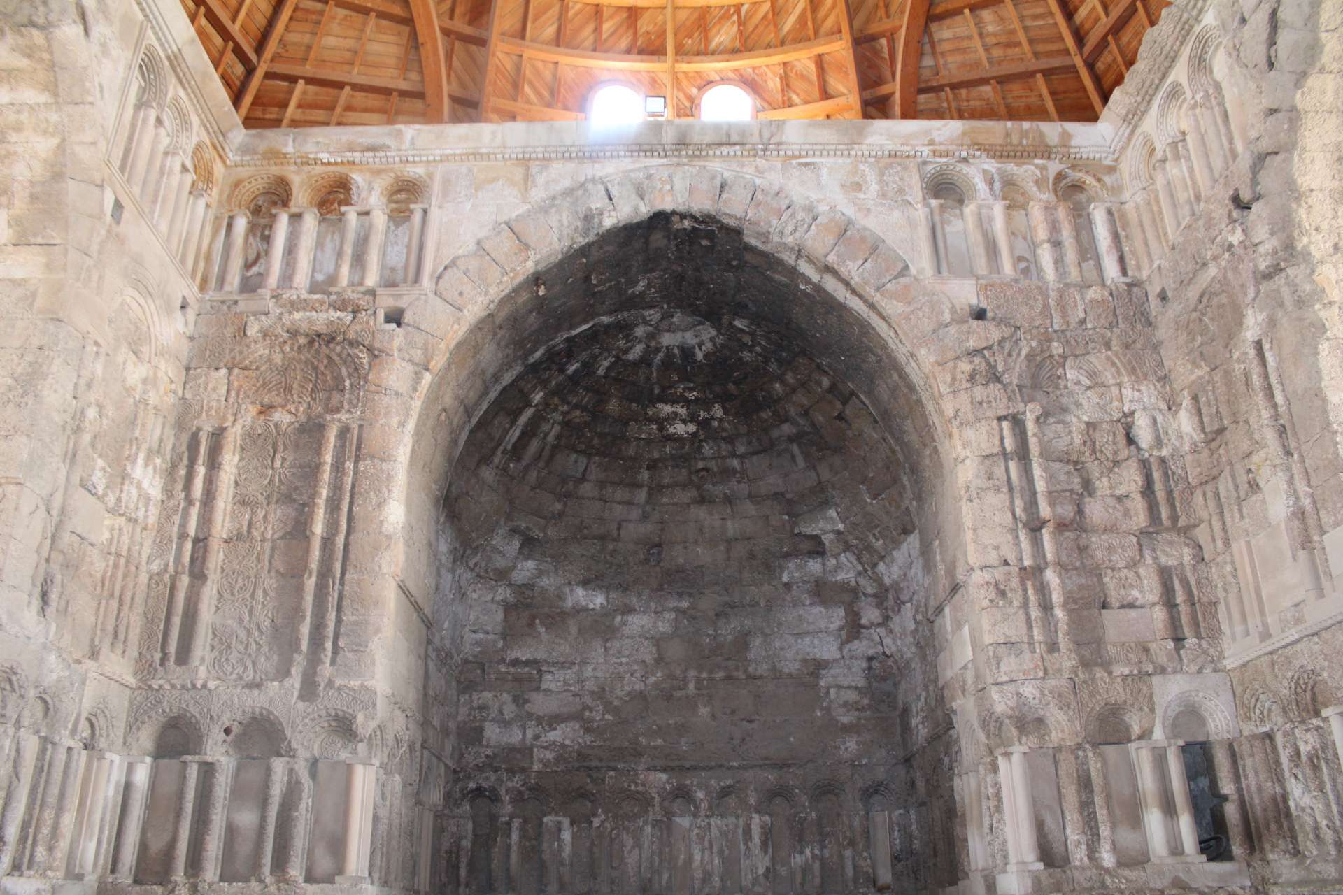 El interior