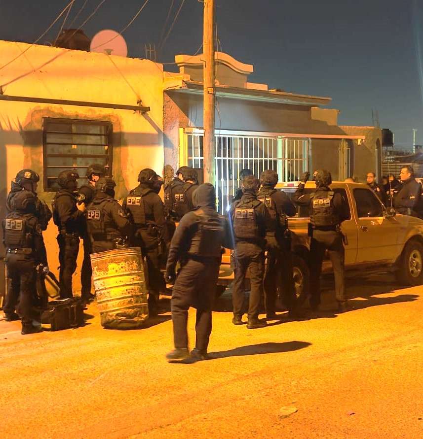 Detienen a 2 parejas por tirar balazos en Villas del Rey