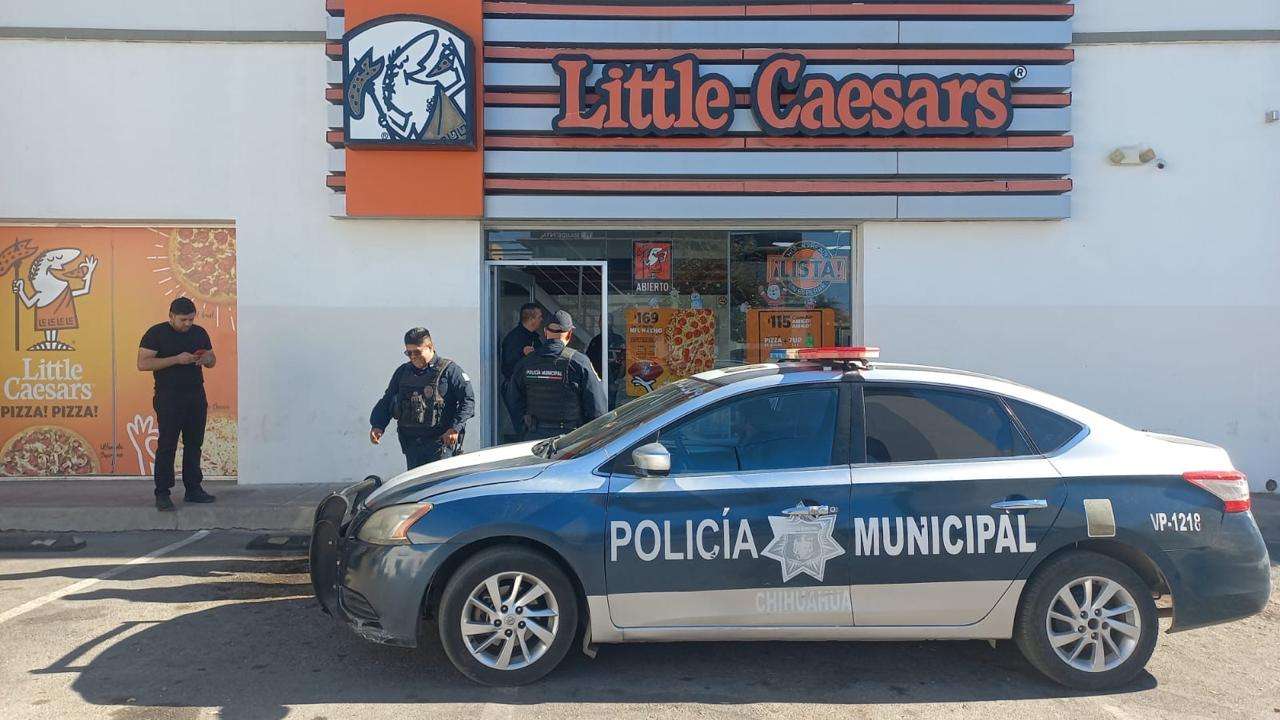 Cae malandro al intentar robar un Little Caesars