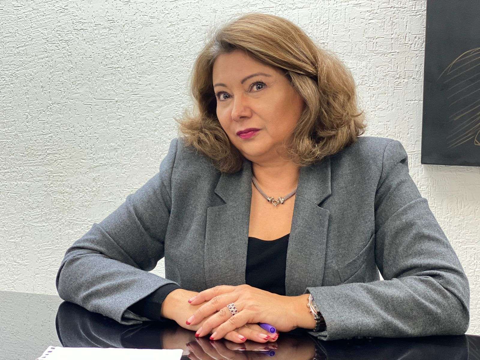Deja Roxana García presidencia del TEE y entra Hugo Molina