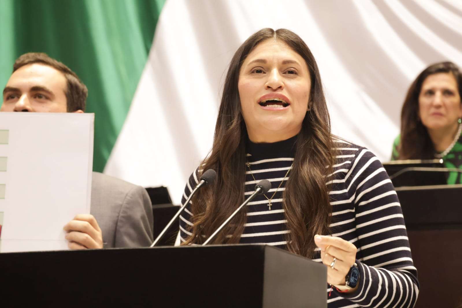 Detona huachicol aumento a gasolinas: Diputada federal