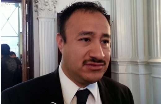 Le compete a Vialidad colocar pasos peatonales en avenida Los Nogales: Rivas