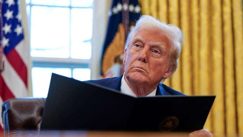 Envían demócratas carta a Trump para pedir suspensión de aranceles