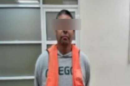 Lo detienen por amenazar a su esposa con un arma