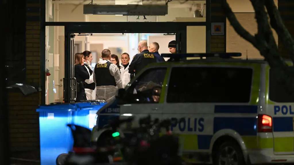 Al menos 10 muertos en el peor tiroteo masivo en Suecia
