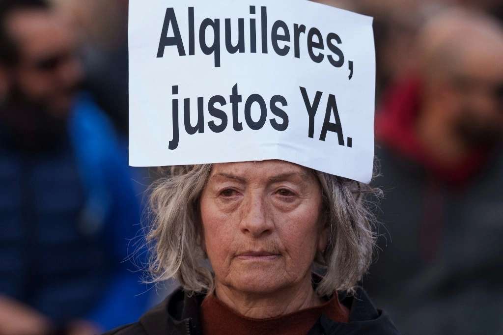 Protestan más de 20 mil personas en Madrid por una vivienda digna