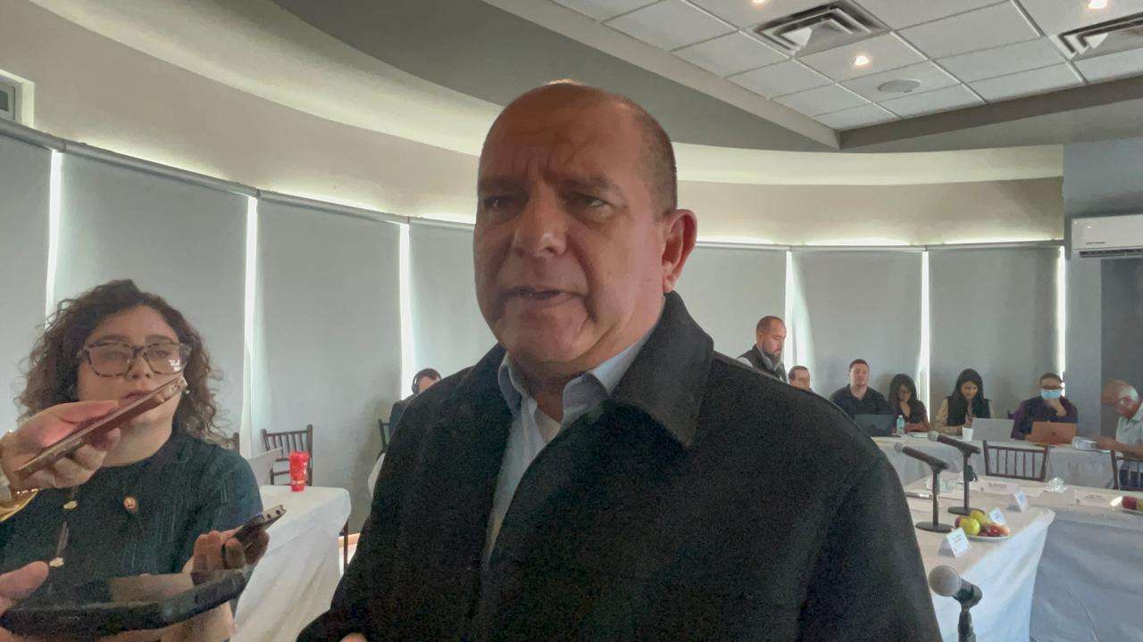 Estoy a favor de iniciativas contra la reelección y el nepotismo: Cuauhtémoc Estrada
