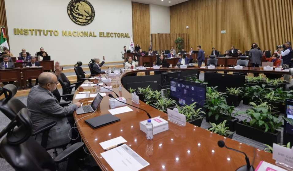 Publica INE listas de aspirantes judiciales del Senado
