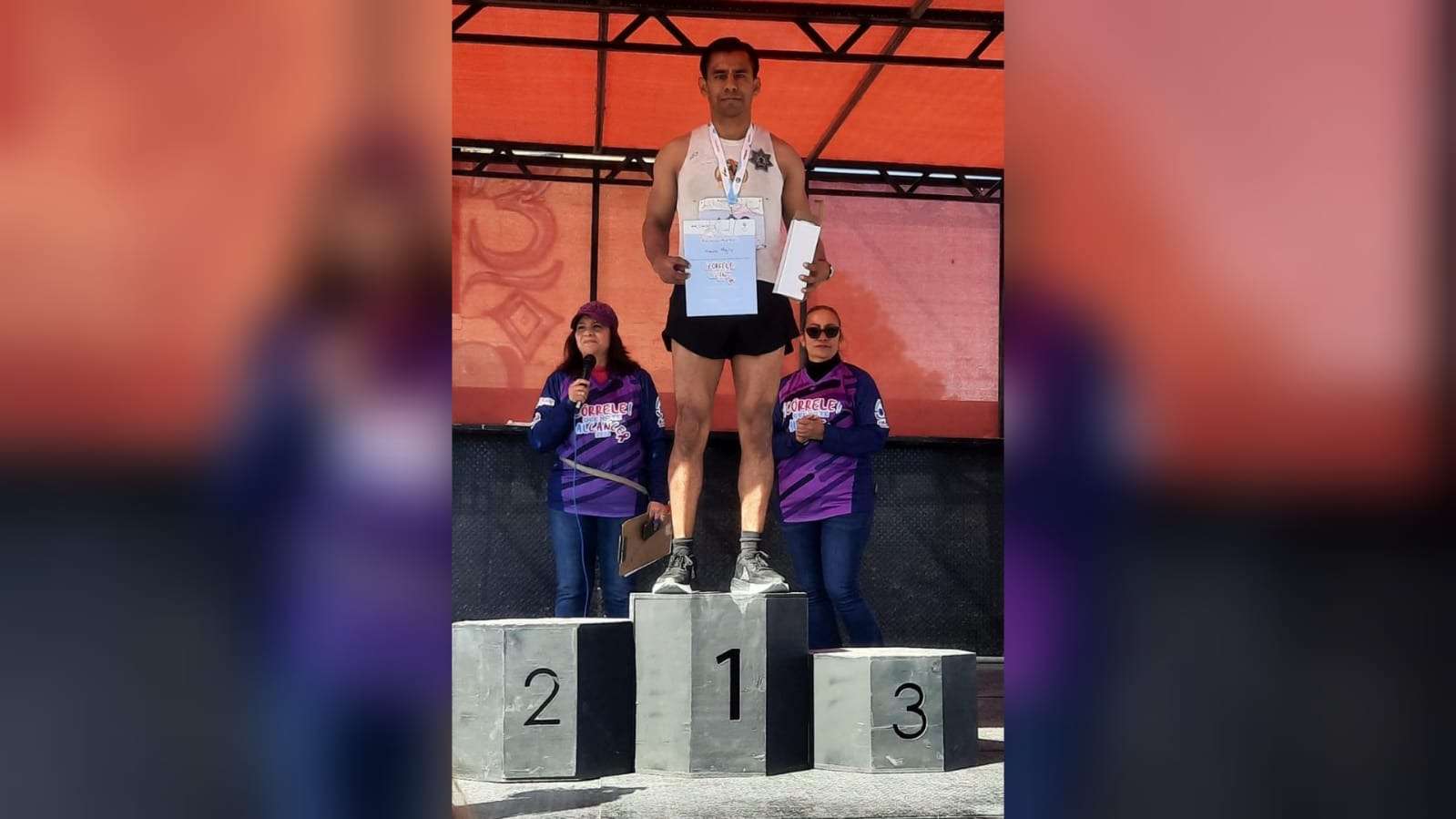 Gana oficial de SSPM carrera contra el cáncer