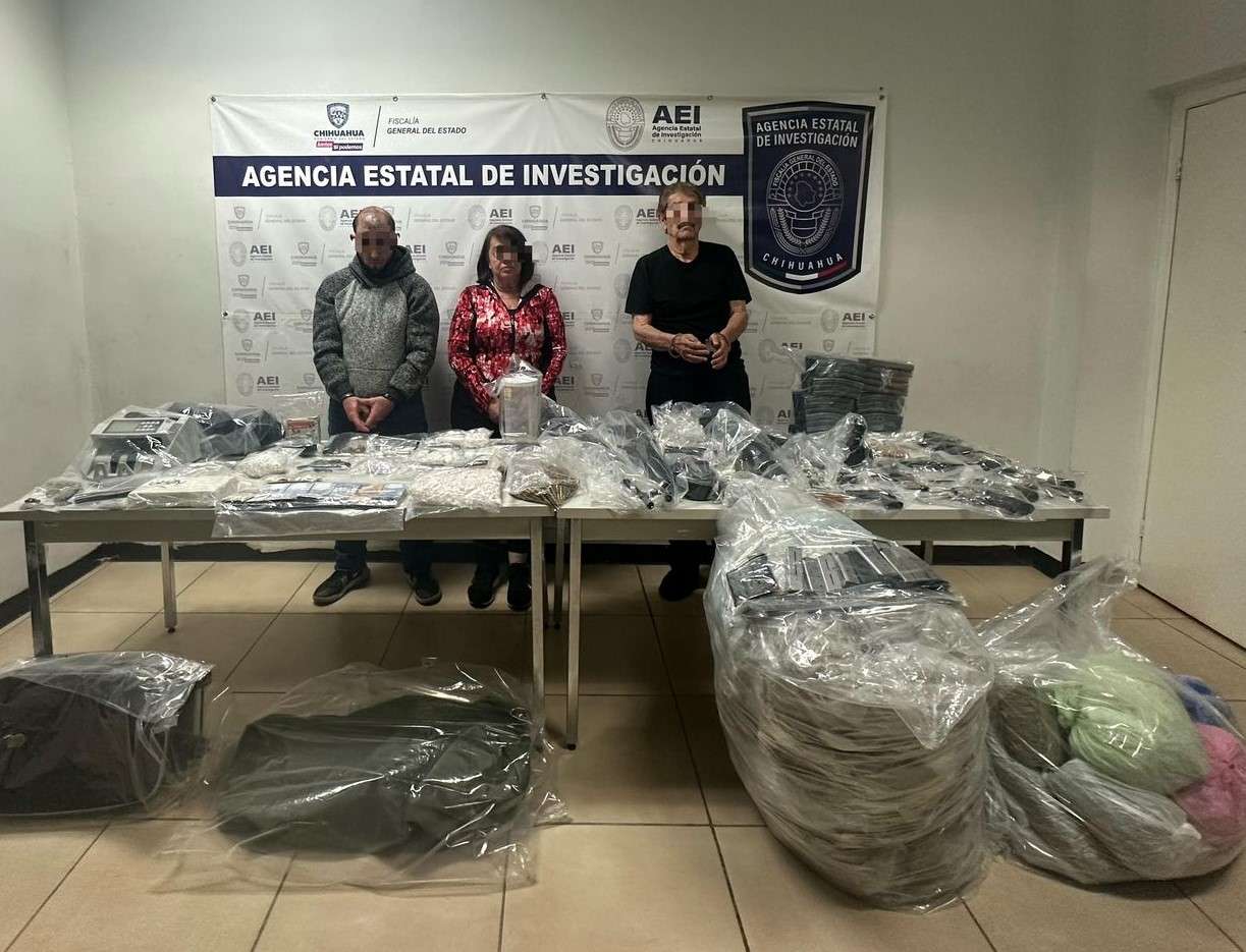 Detienen a 3 con arsenal y drogas durante cateo en Parajes del Sol