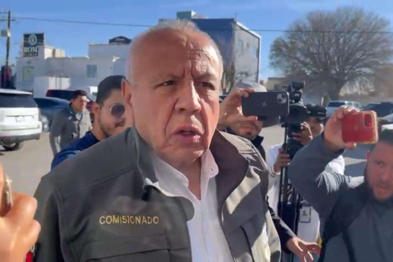 Evade Garduño a la prensa tras salir de reunión en el Tecnológico