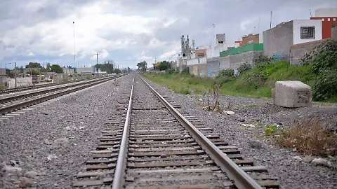 Le amputa una mano el tren 
