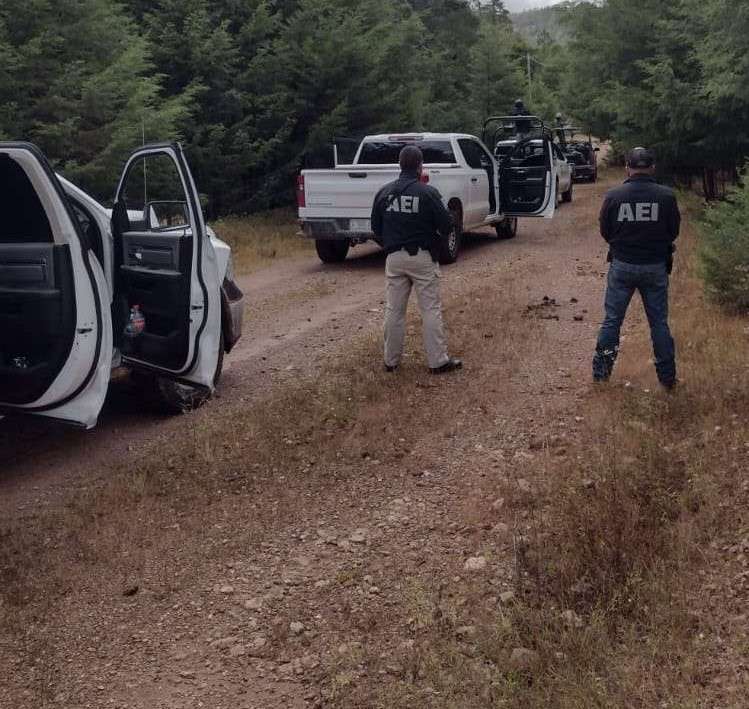 Topón de malandros deja 3 calcinados en Uruachi