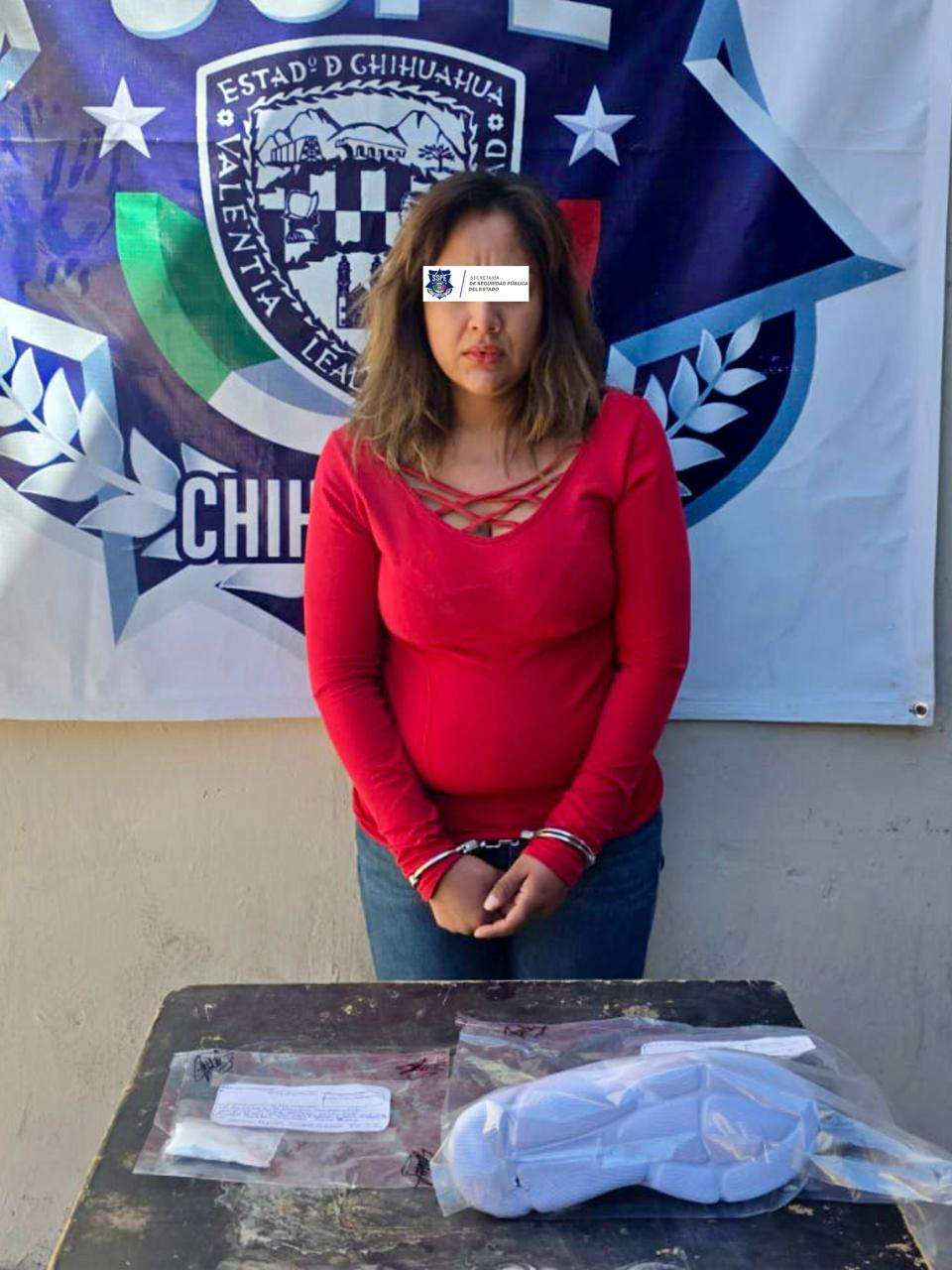 Cae mujer tratando de meter cocaína al penal de Aquiles Serdán