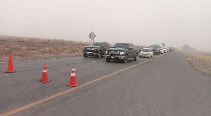 Cierran tramo de la Juárez-Ahumada por tolvaneras