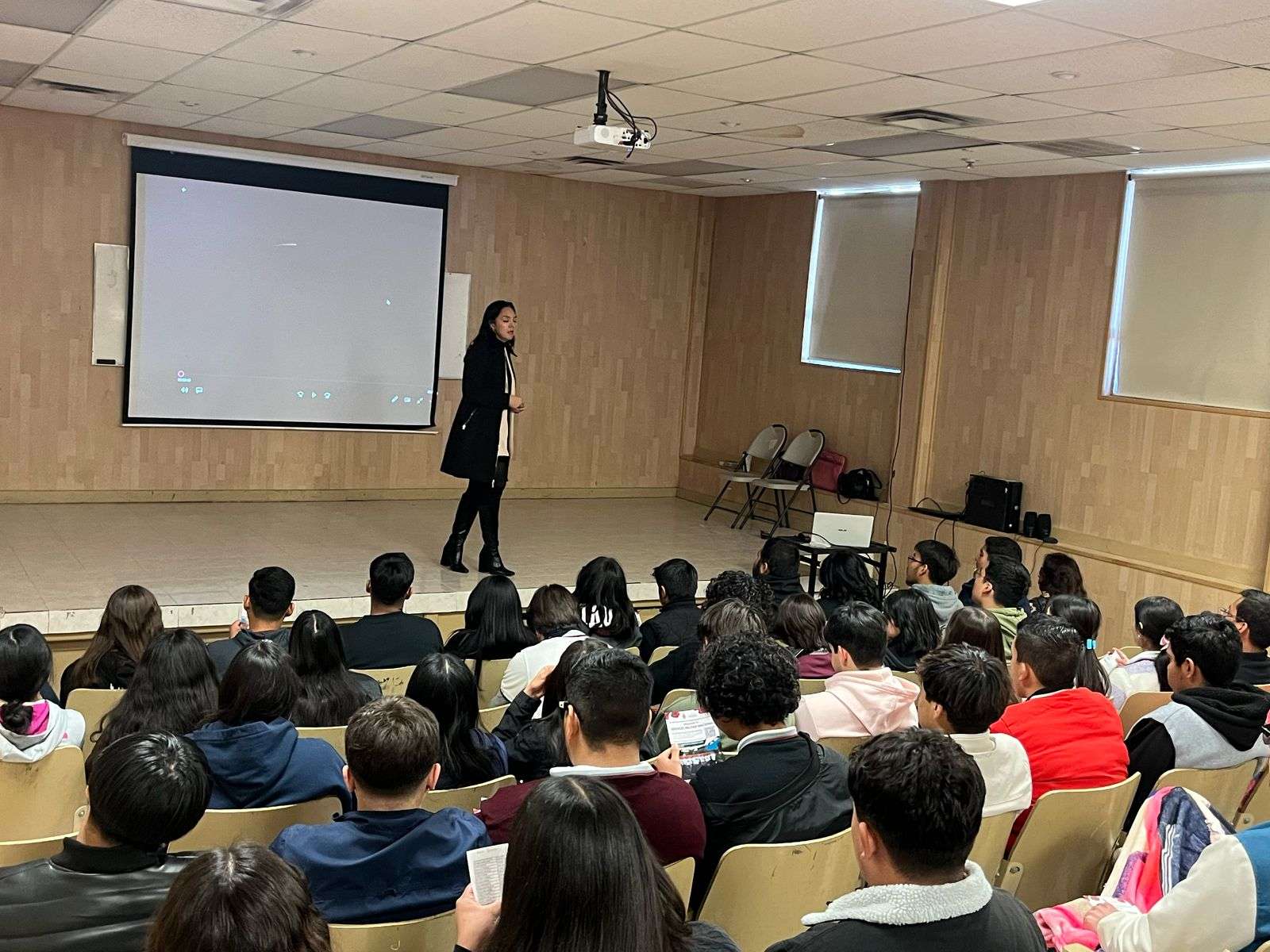 Buscan aumentar captación de jóvenes para servicio militar en preparatorias