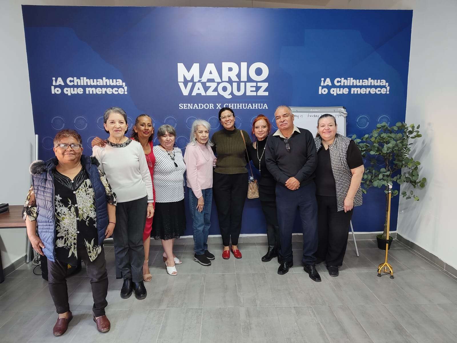 Culmina primer curso de inglés en la Casa de Atención Ciudadana de Mario Vázquez