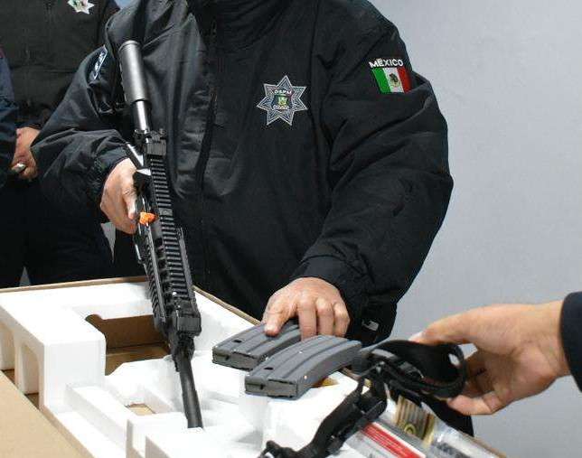 Le roban fusil de asalto a Municipal de Cuauhtémoc