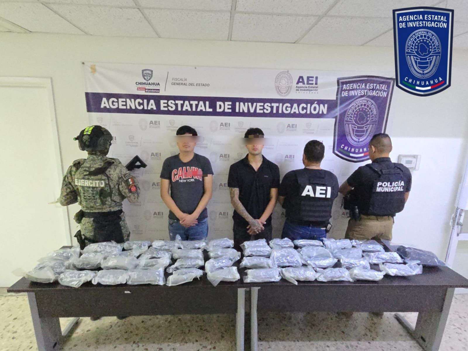 Caen dos con más de 21 kilos de cristal