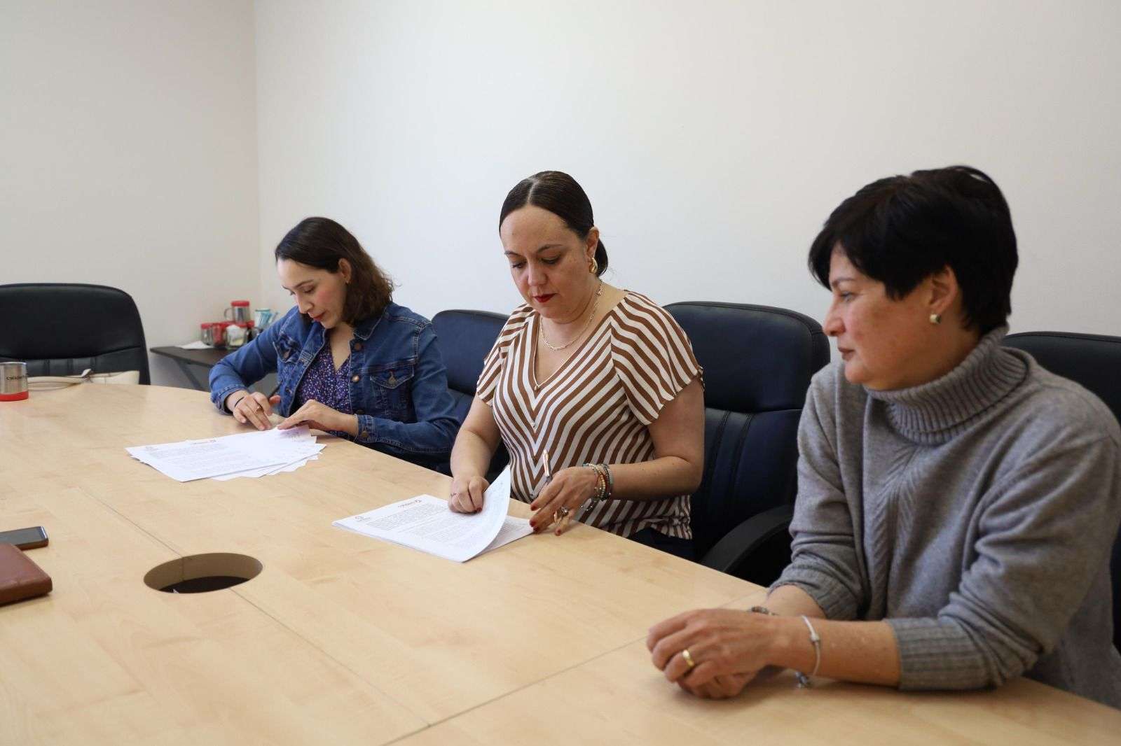 Firman convenio Sippina y Celiderh para fortalecer derechos de la niñez y adolescencia 