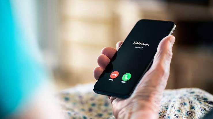 Sondean por llamada el desempeño de Maru