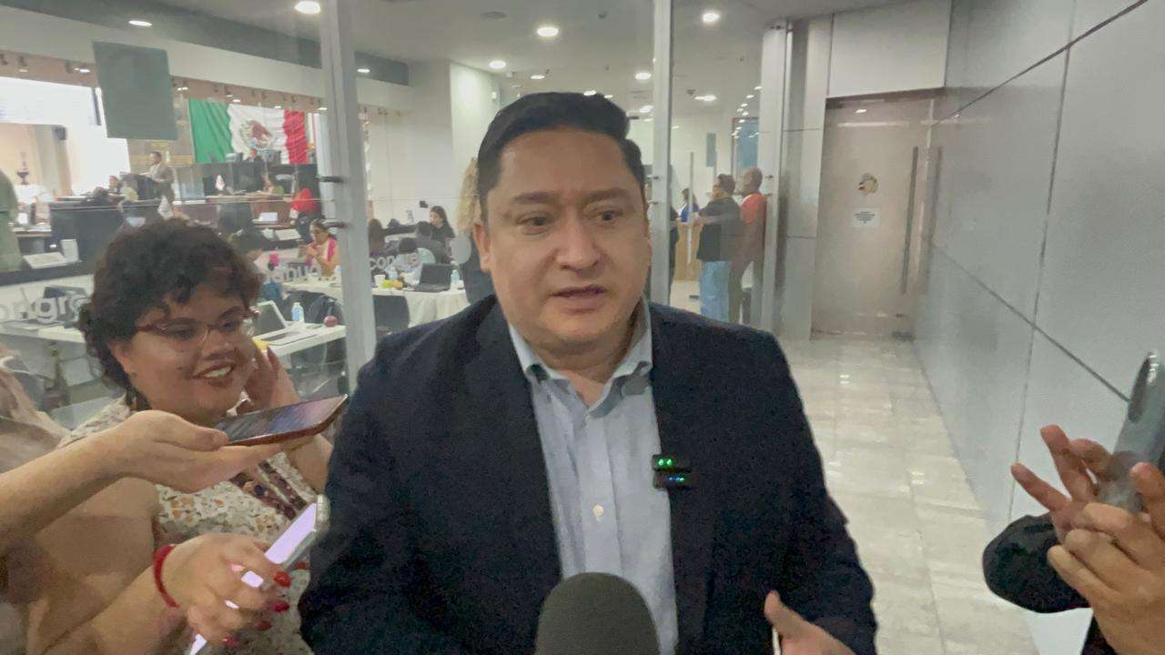 Corral sigue operando a través de la senadora Andrea Chávez: Diputado