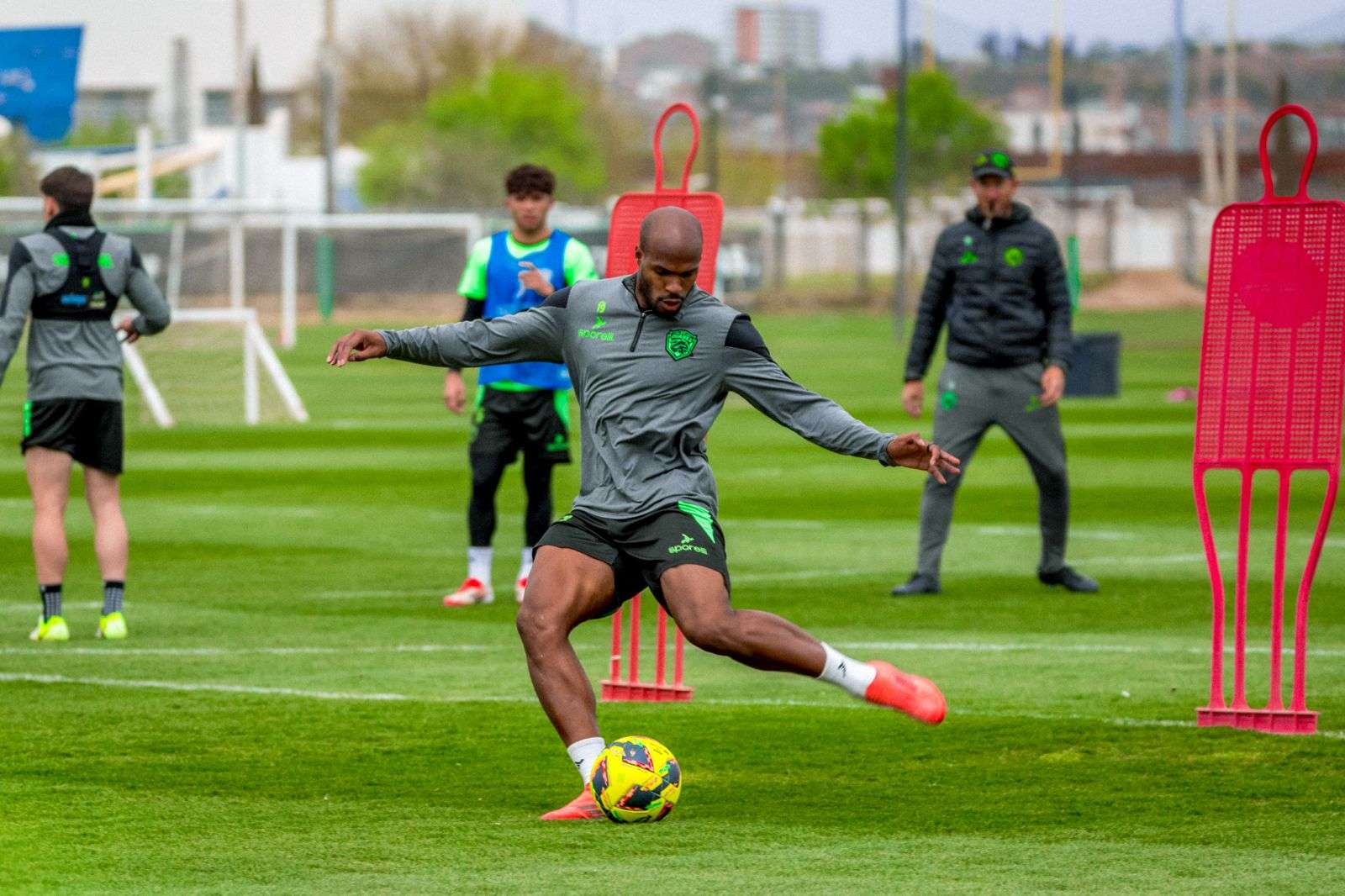 Enfrentan hoy Bravos al Atlas en la Jornada 14 del Clausura 2025